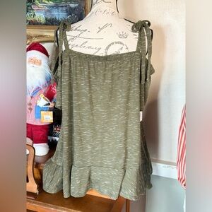 Women's cold-shoulder top in an olive green color with a ruffled hem NWT
